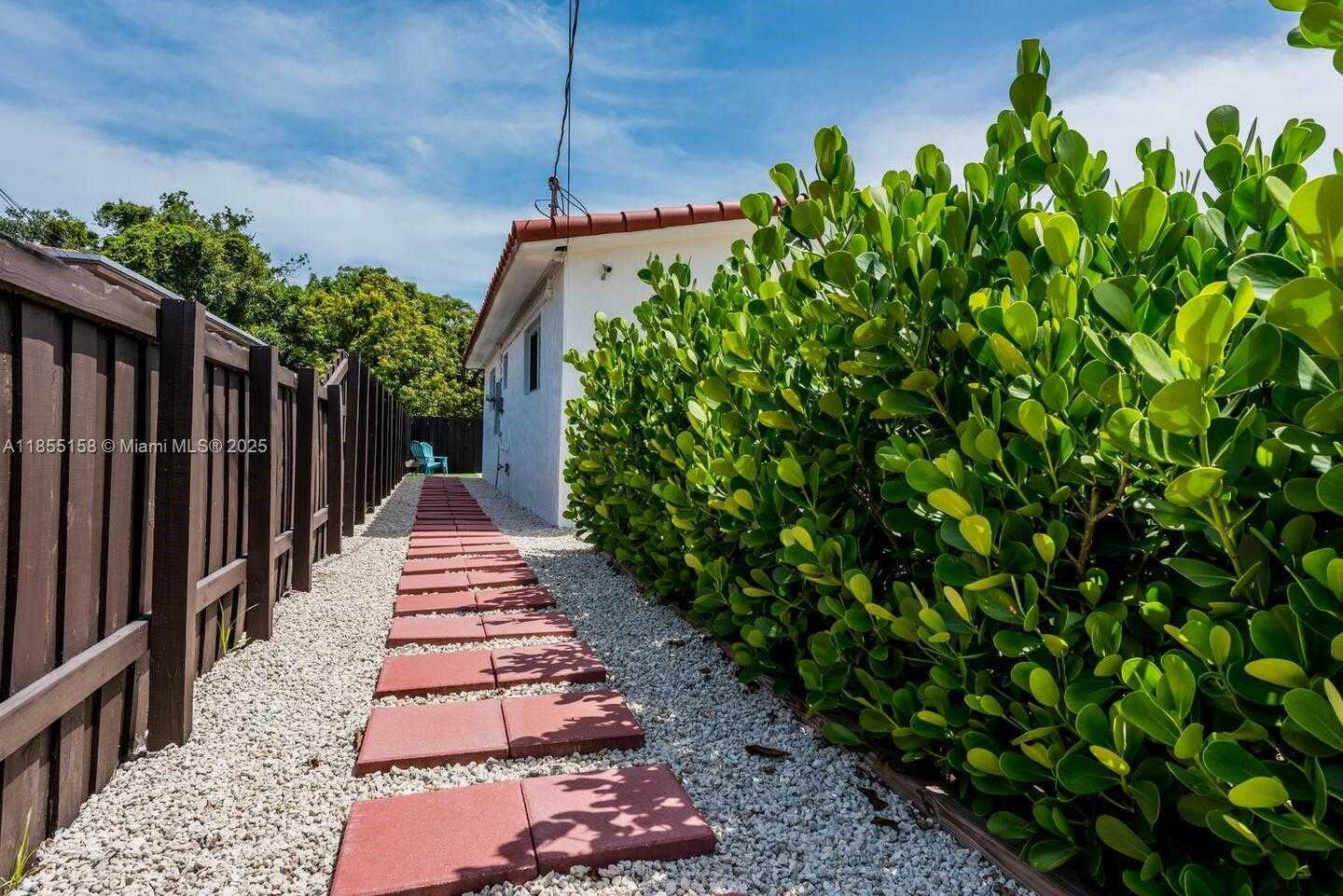 Small Image of 350 NORTH WEST 50TH ST, Miami Number 18