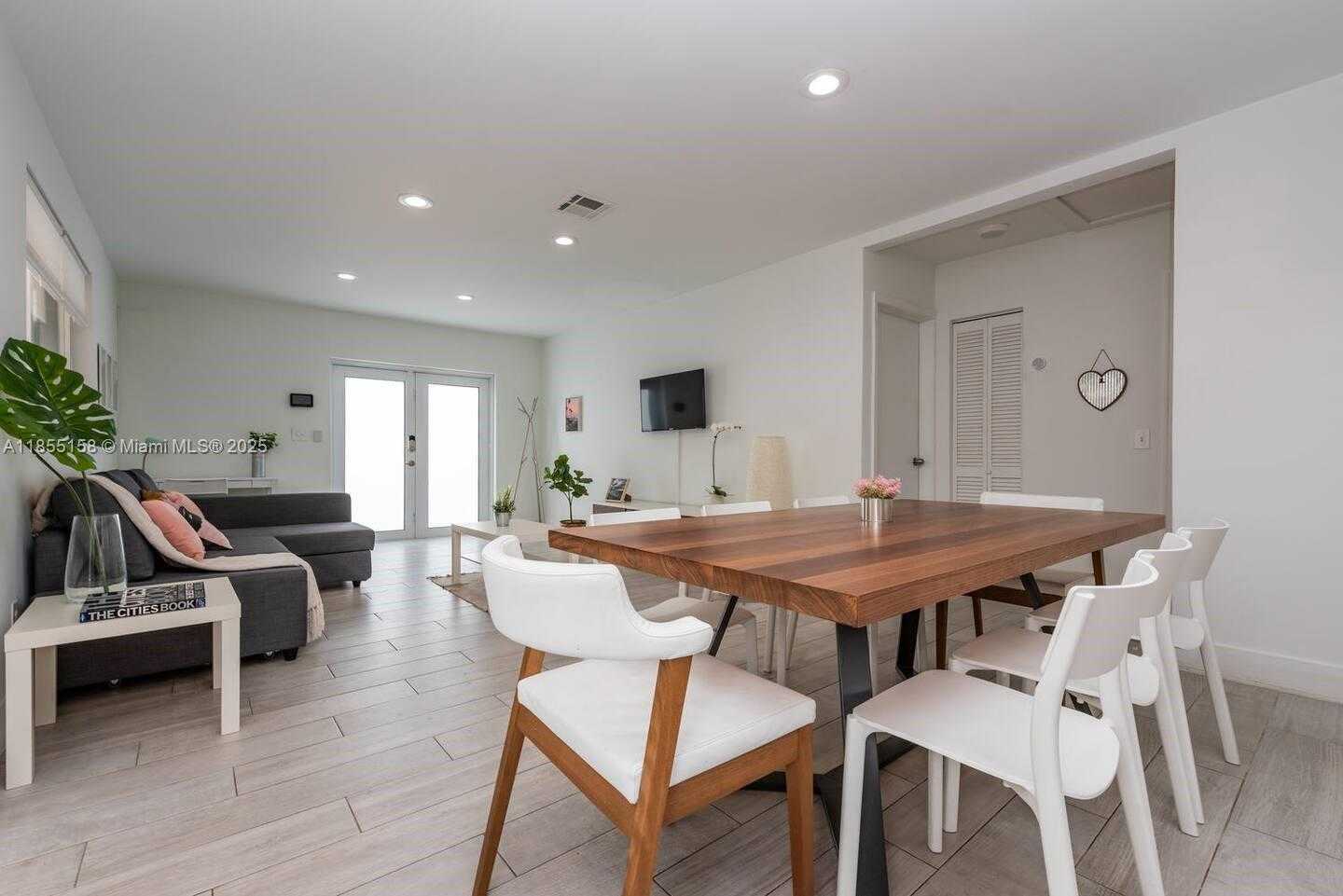 Small Image of 350 NORTH WEST 50TH ST, Miami Number 7