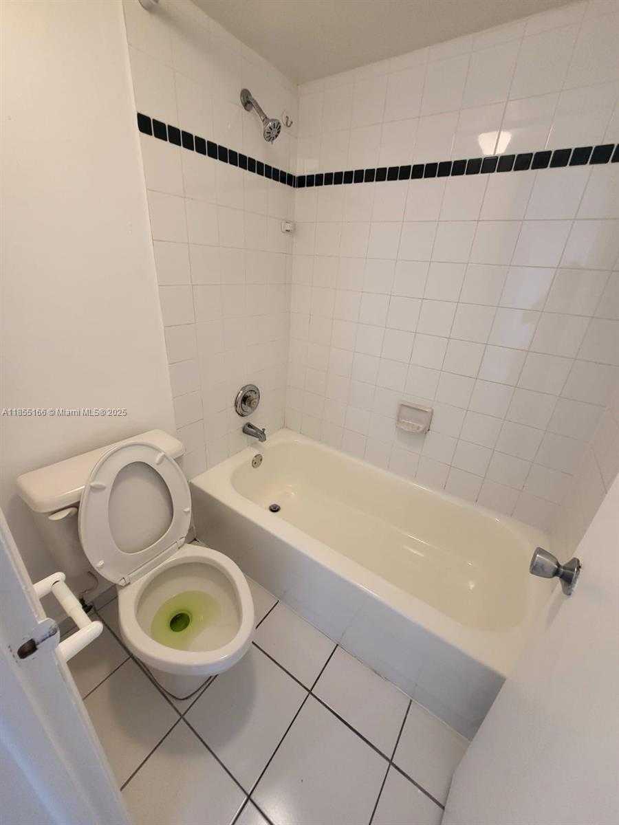 Small Image of 802 NORTH WEST 87 AV #517, Miami Number 12