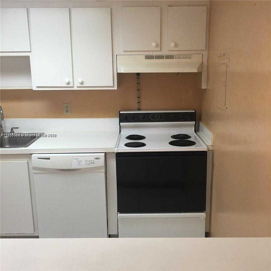 Small Image of 802 NORTH WEST 87 AV #517, Miami Number 3