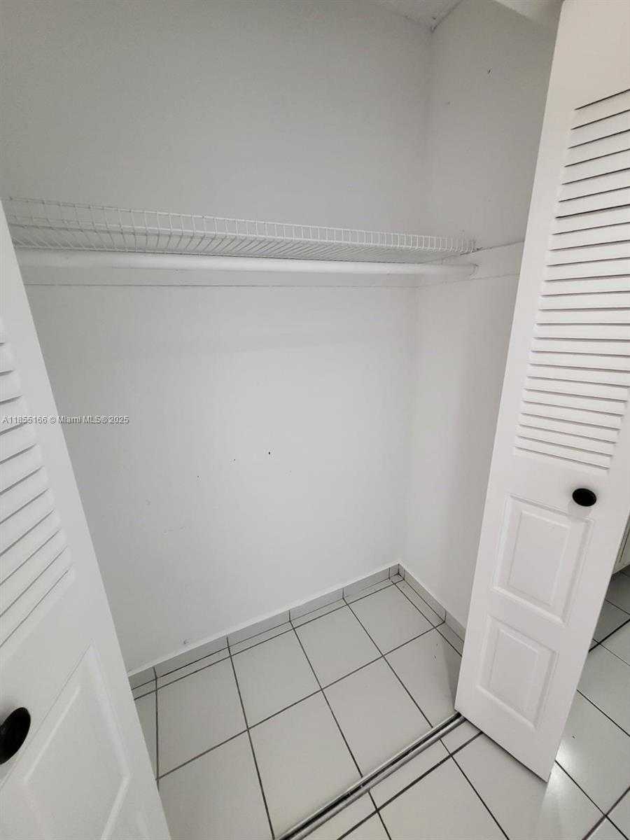 Small Image of 802 NORTH WEST 87 AV #517, Miami Number 8