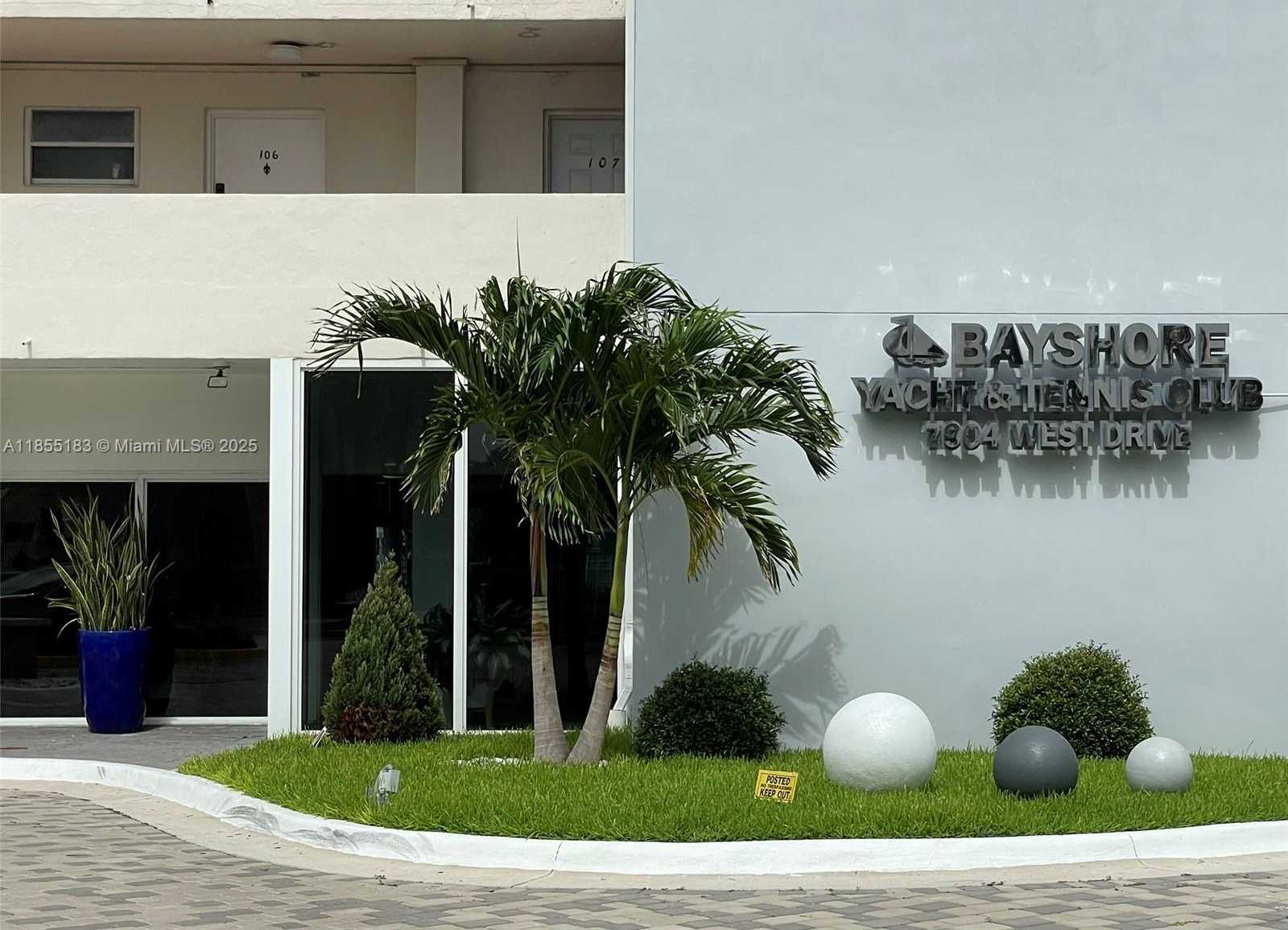 Small Image of 7904 WEST DR #215, North Bay Village Number 3