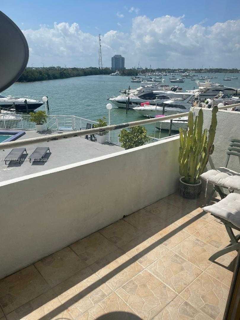 Small Image of 7904 WEST DR #215, North Bay Village Number 9
