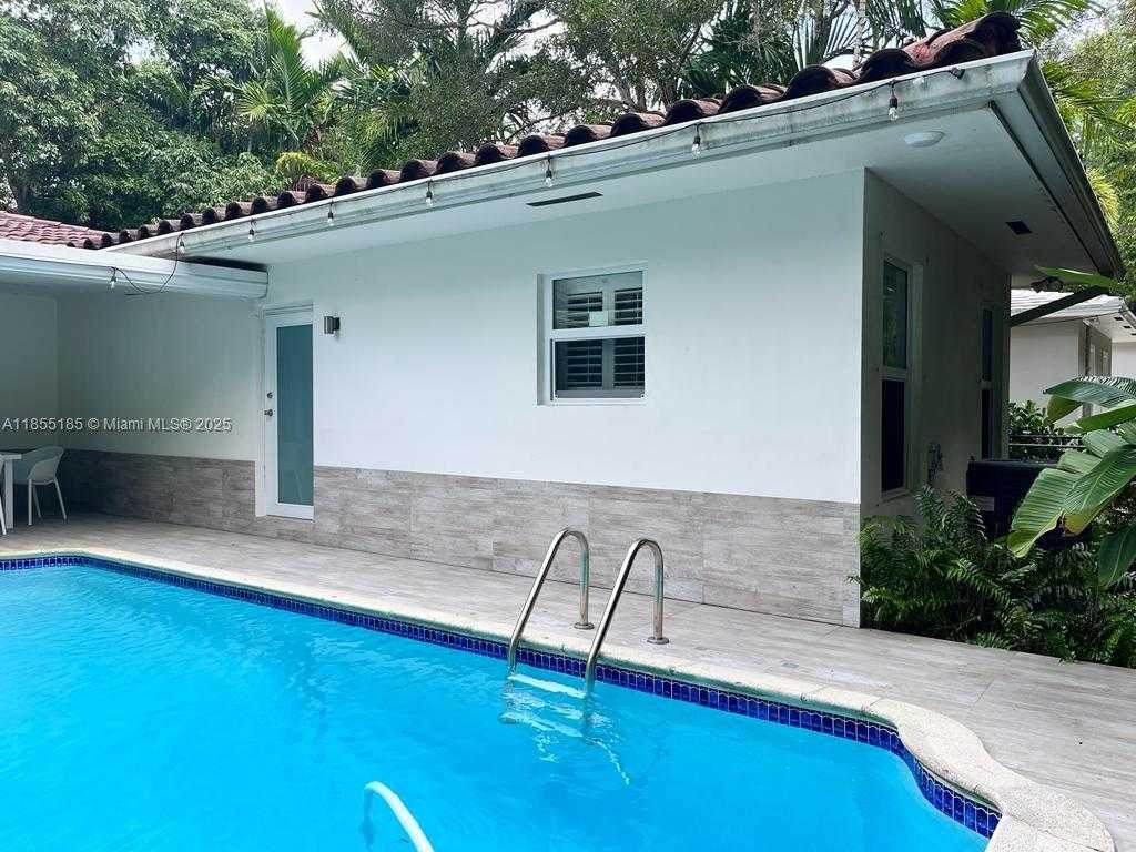 Small Image of 810 ANASTASIA AVE, Coral Gables Number 24