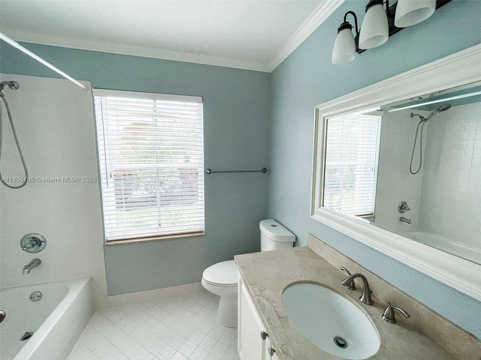 Small Image of 686 MAPLEWOOD CT #686, Weston Number 11
