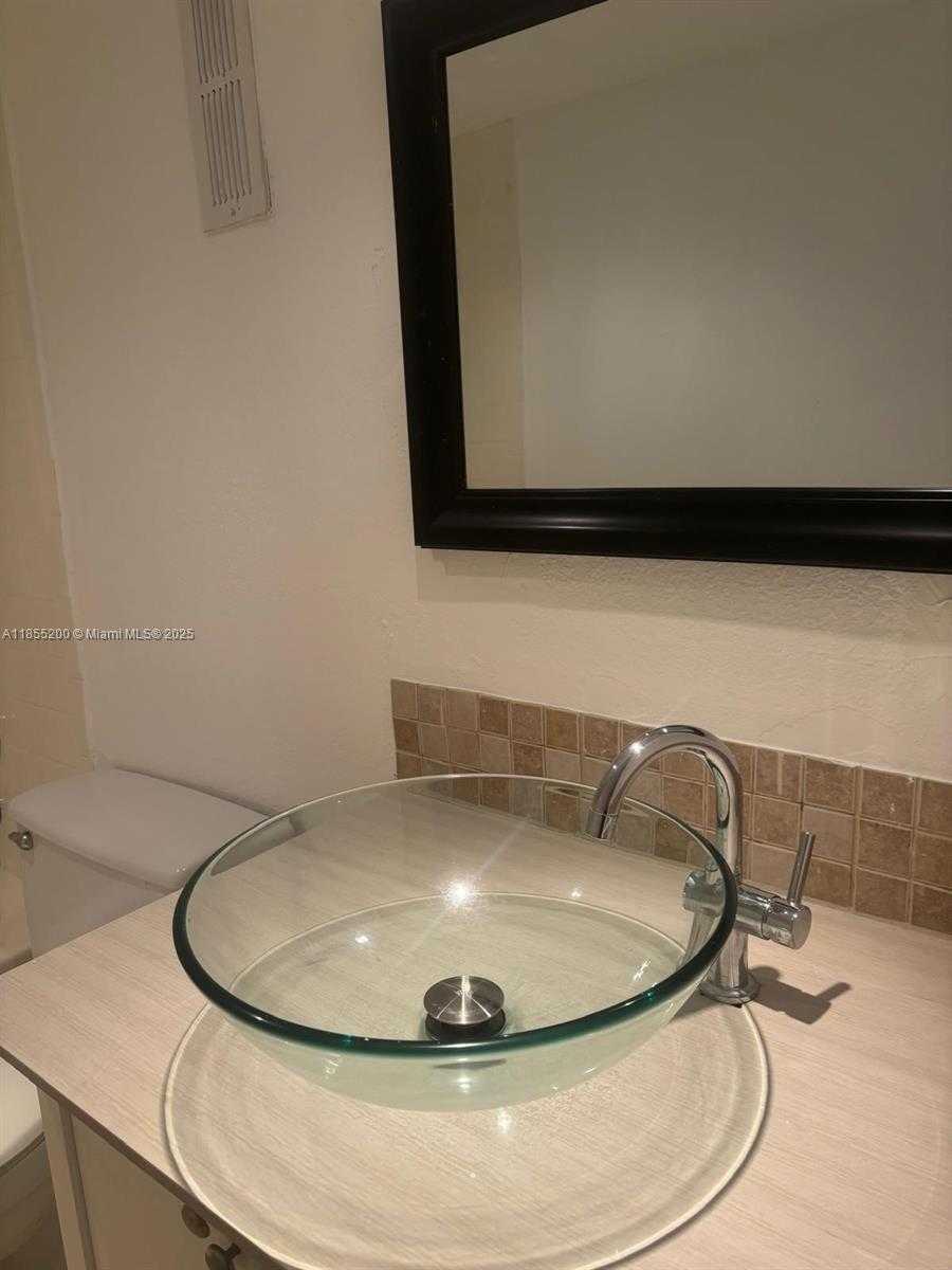 Small Image of 4400 WEST 16TH AVE #332, Hialeah Number 3