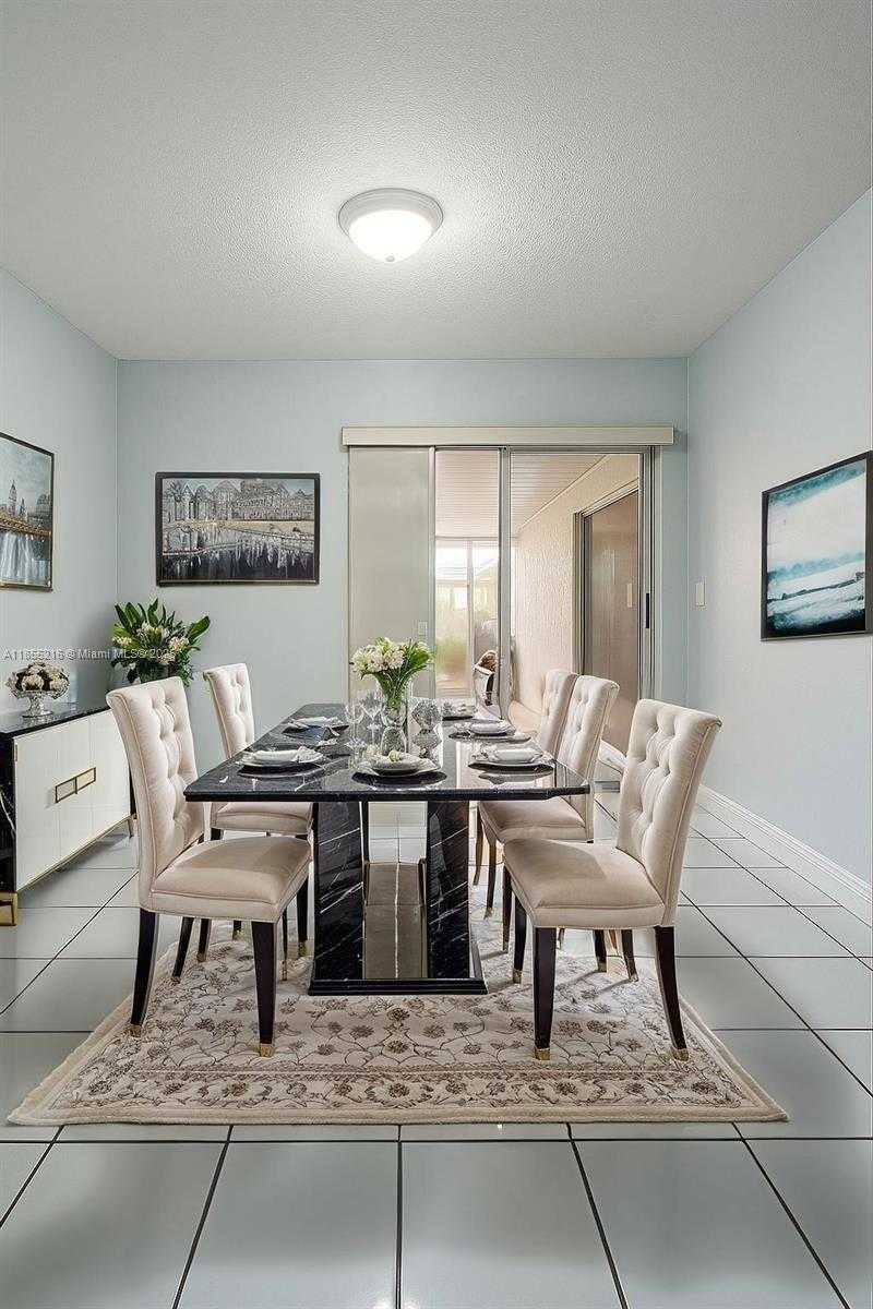 Small Image of 18130 NORTH WEST 66TH CT, Hialeah Number 4