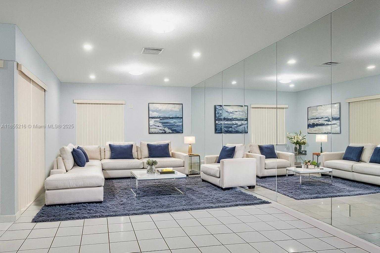 Small Image of 18130 NORTH WEST 66TH CT, Hialeah Number 5
