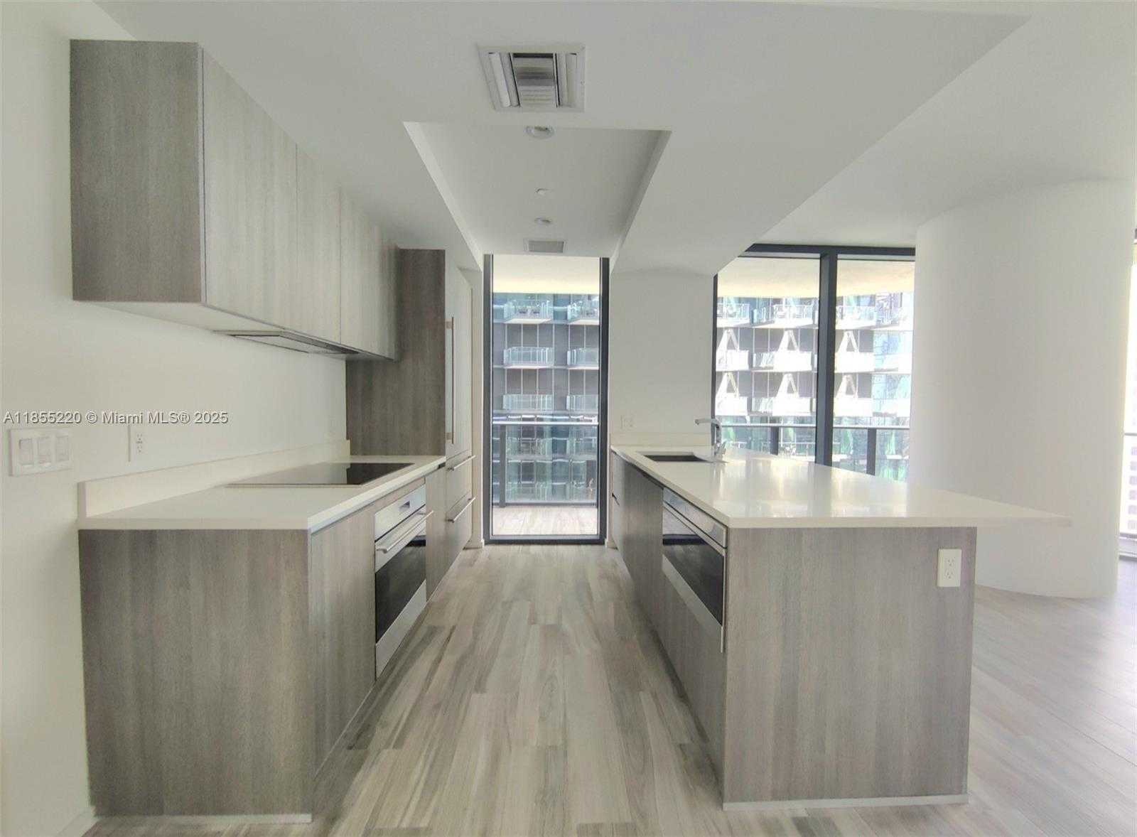 Small Image of 801 SOUTH MIAMI AVE #2405, Miami Number 4