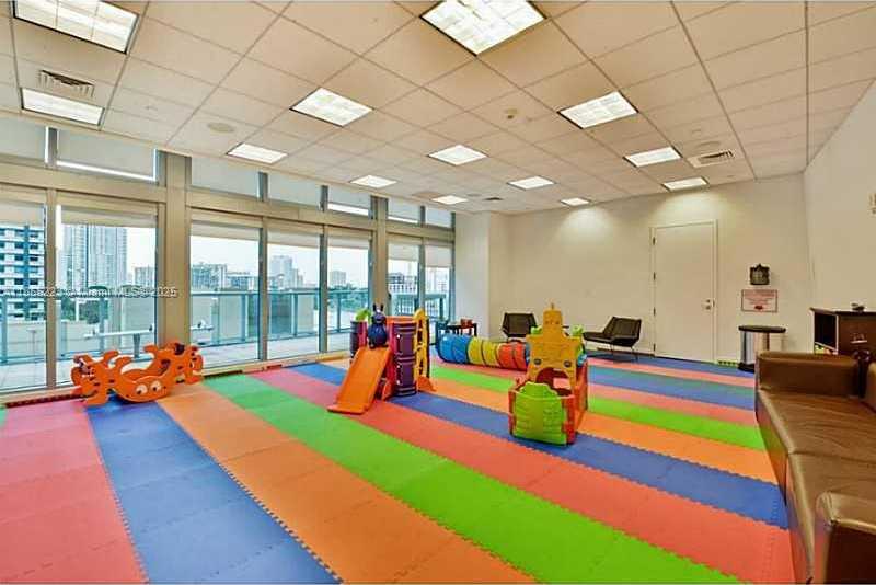 Small Image of 79 SOUTH WEST 12TH ST #2404-S, Miami Number 28