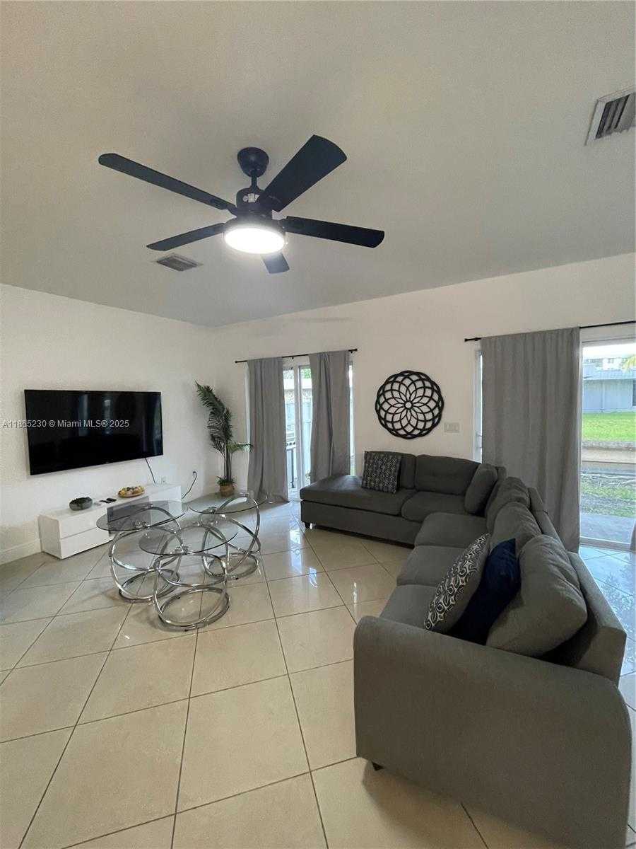 Small Image of 3450 NORTH WEST 17TH TER #3450, Oakland Park Number 2