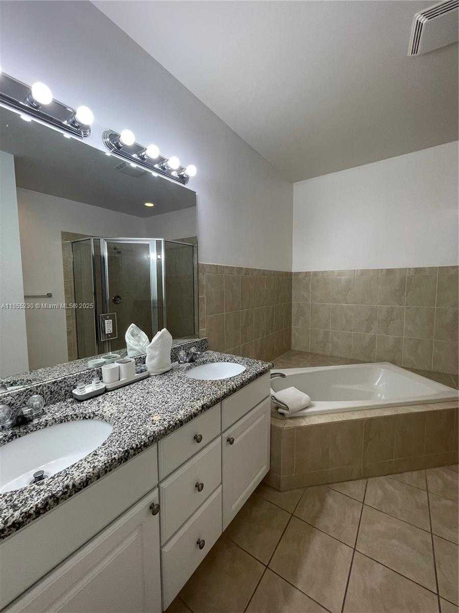 Small Image of 3450 NORTH WEST 17TH TER #3450, Oakland Park Number 20