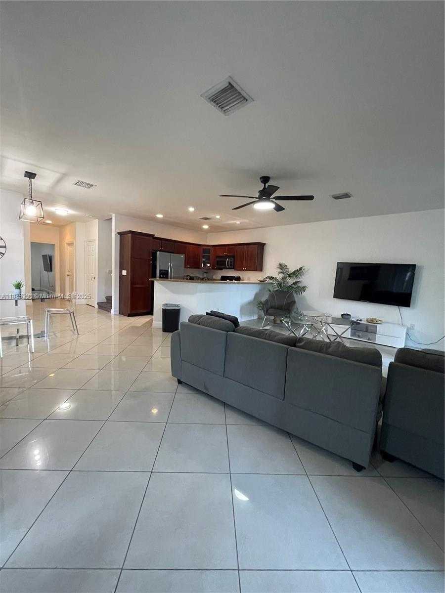 Small Image of 3450 NORTH WEST 17TH TER #3450, Oakland Park Number 3