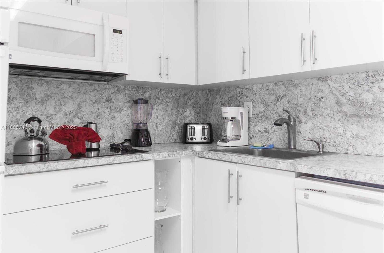 Small Image of 19370 COLLINS AVE #1216, Sunny Isles Beach Number 6
