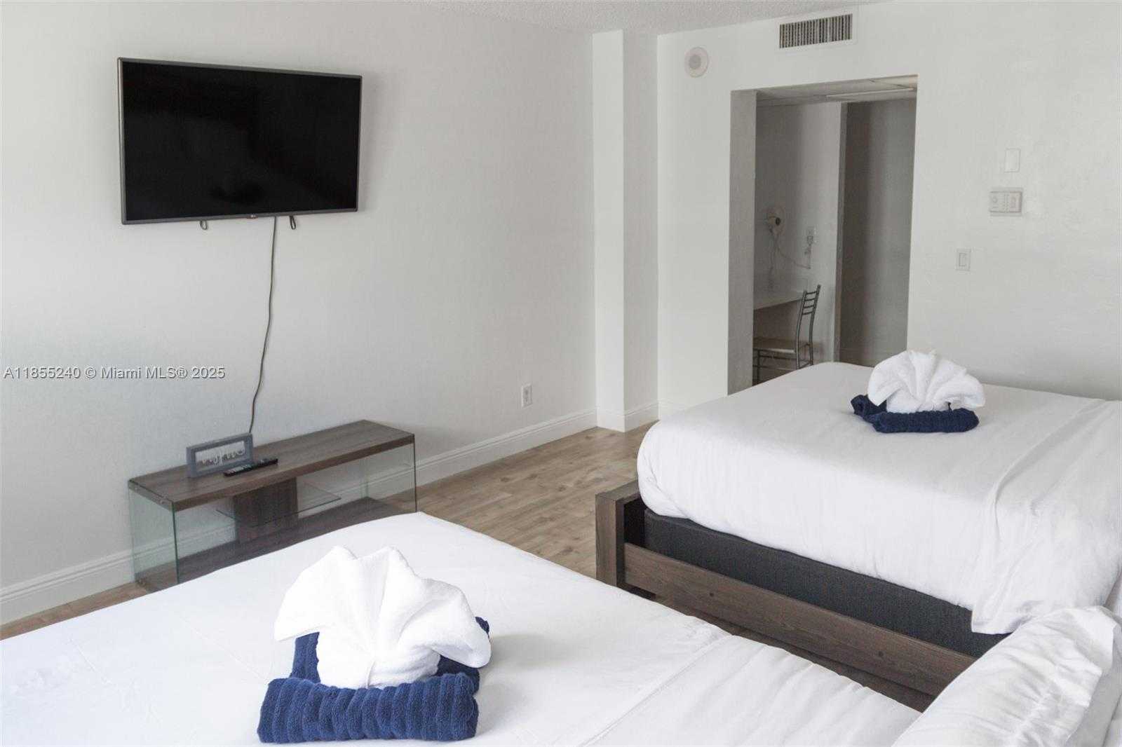 Small Image of 19370 COLLINS AVE #1216, Sunny Isles Beach Number 8