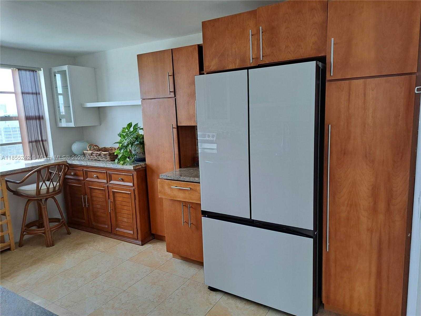 Small Image of 2801 NORTH EAST 183RD ST #1401W, Aventura Number 21