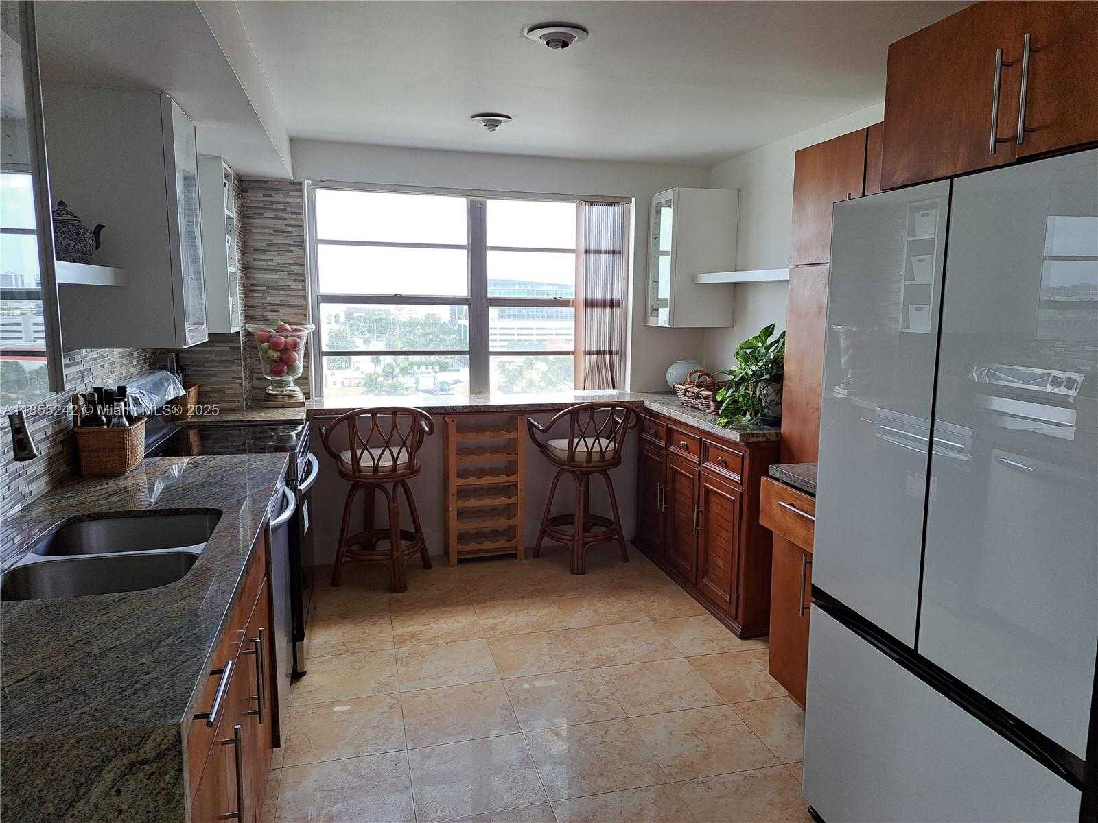 Small Image of 2801 NORTH EAST 183RD ST #1401W, Aventura Number 22