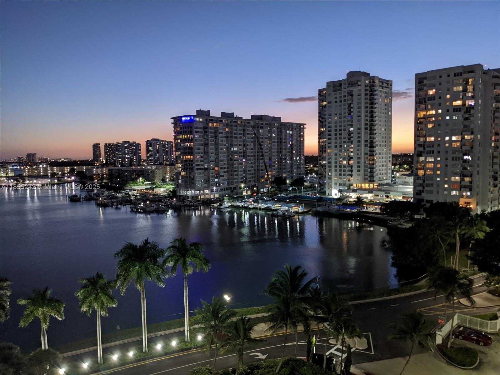 Small Image of 2801 NORTH EAST 183RD ST #1401W, Aventura Number 24
