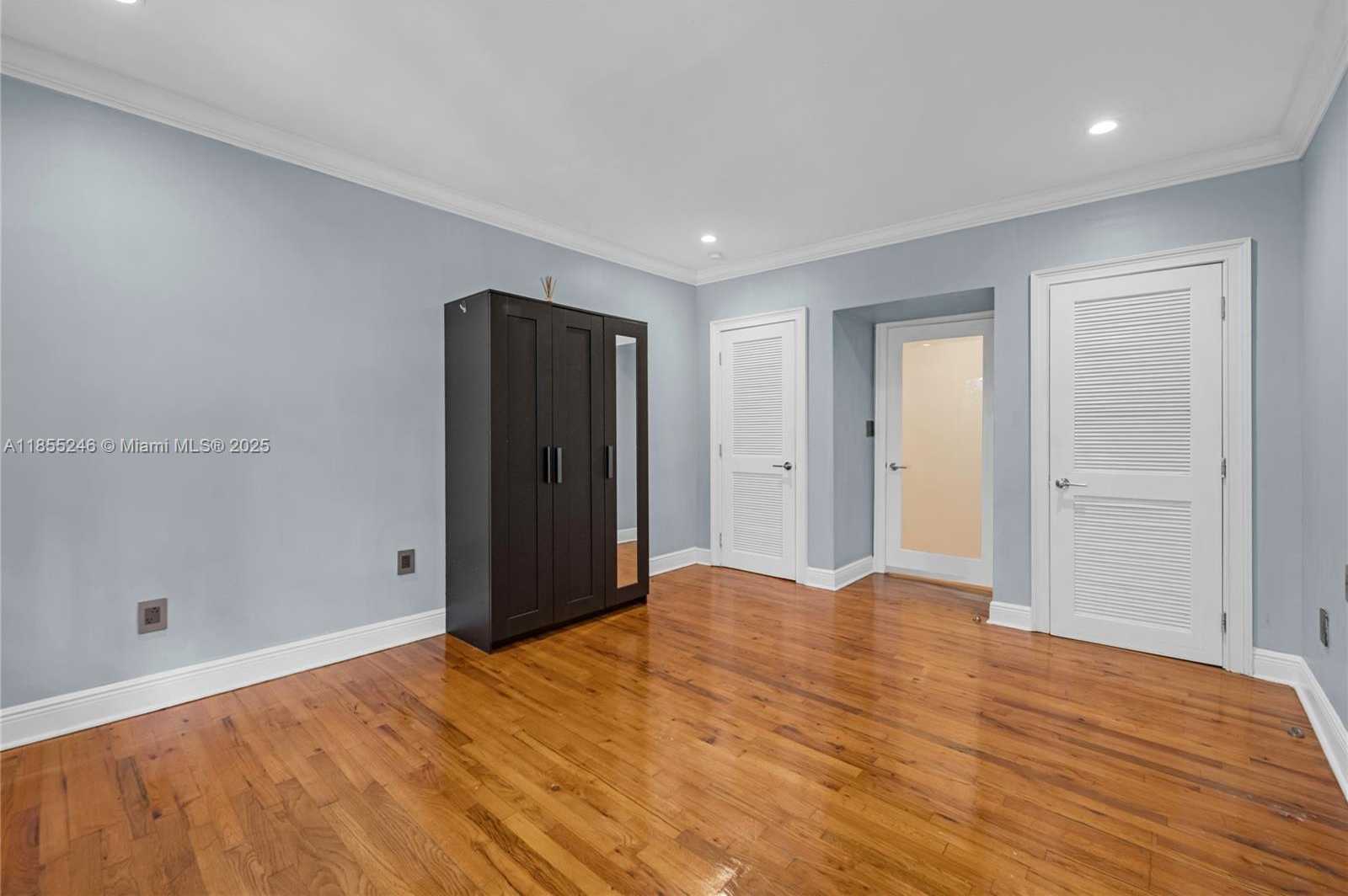 Small Image of 1605 LENOX AVE #1605-5, Miami Beach Number 17