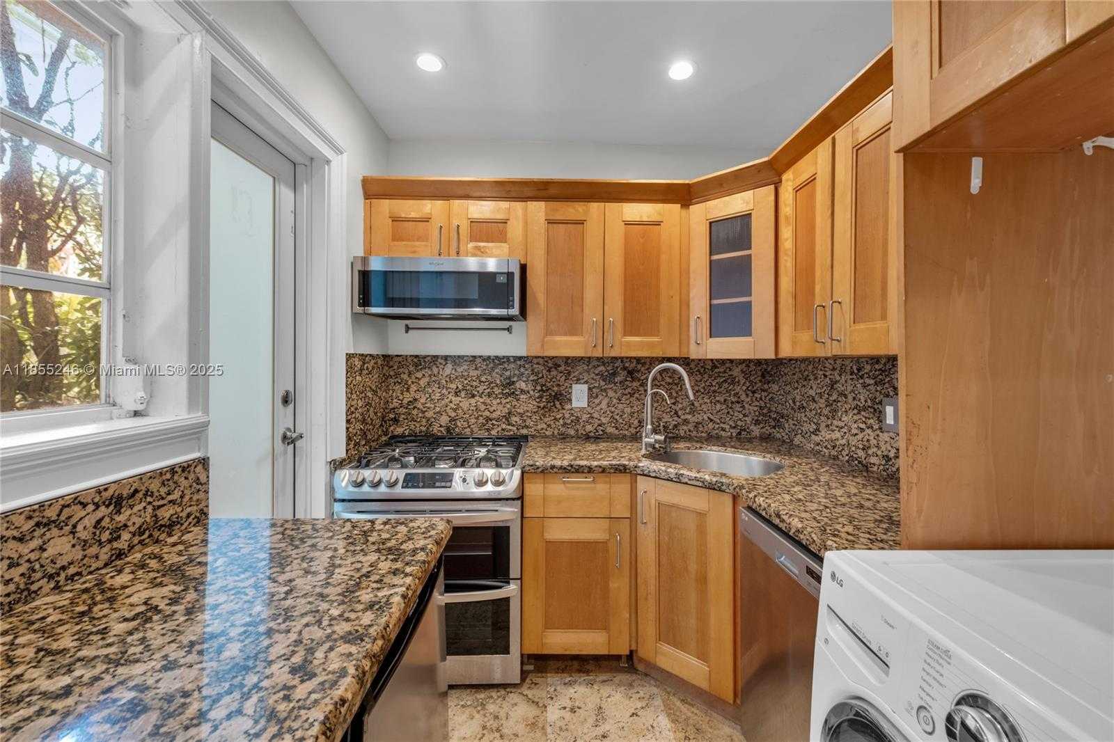 Small Image of 1605 LENOX AVE #1605-5, Miami Beach Number 23