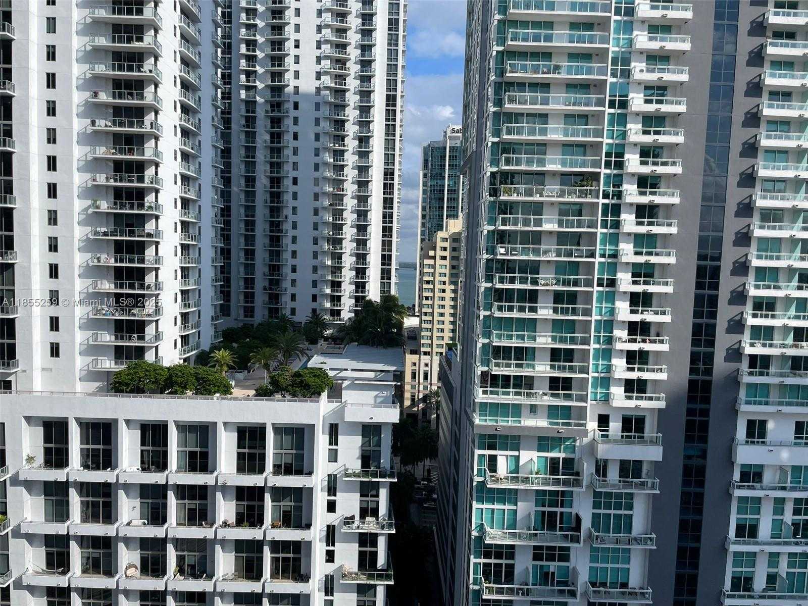 Small Image of 1100 SOUTH MIAMI AVE #1811, Miami Number 2