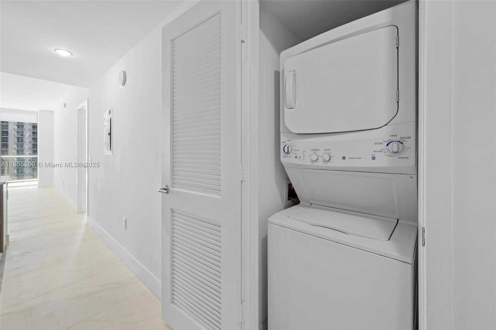 Small Image of 1100 SOUTH MIAMI AVE #1811, Miami Number 32