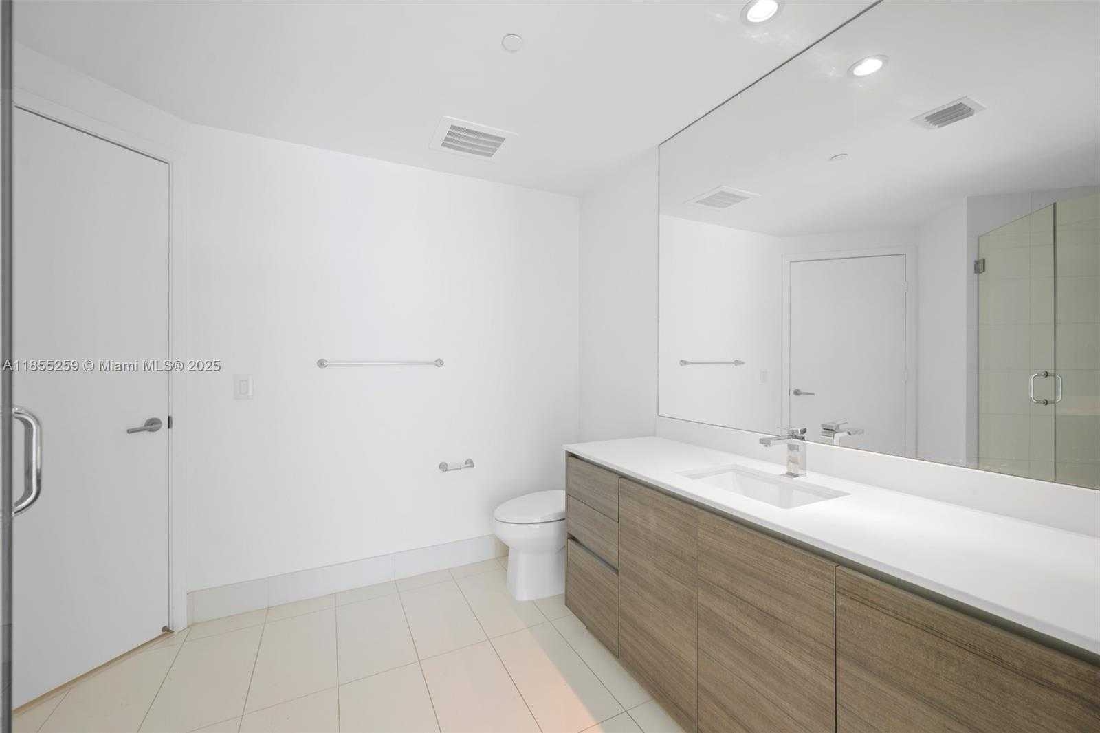 Small Image of 1100 SOUTH MIAMI AVE #1811, Miami Number 50