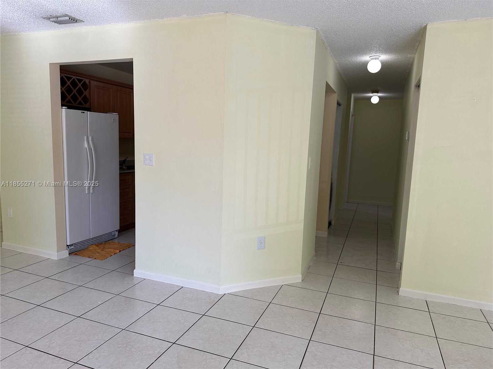 Small Image of Miami Number 8