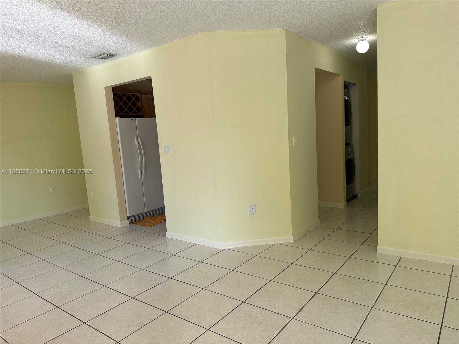 Small Image of Miami Number 9