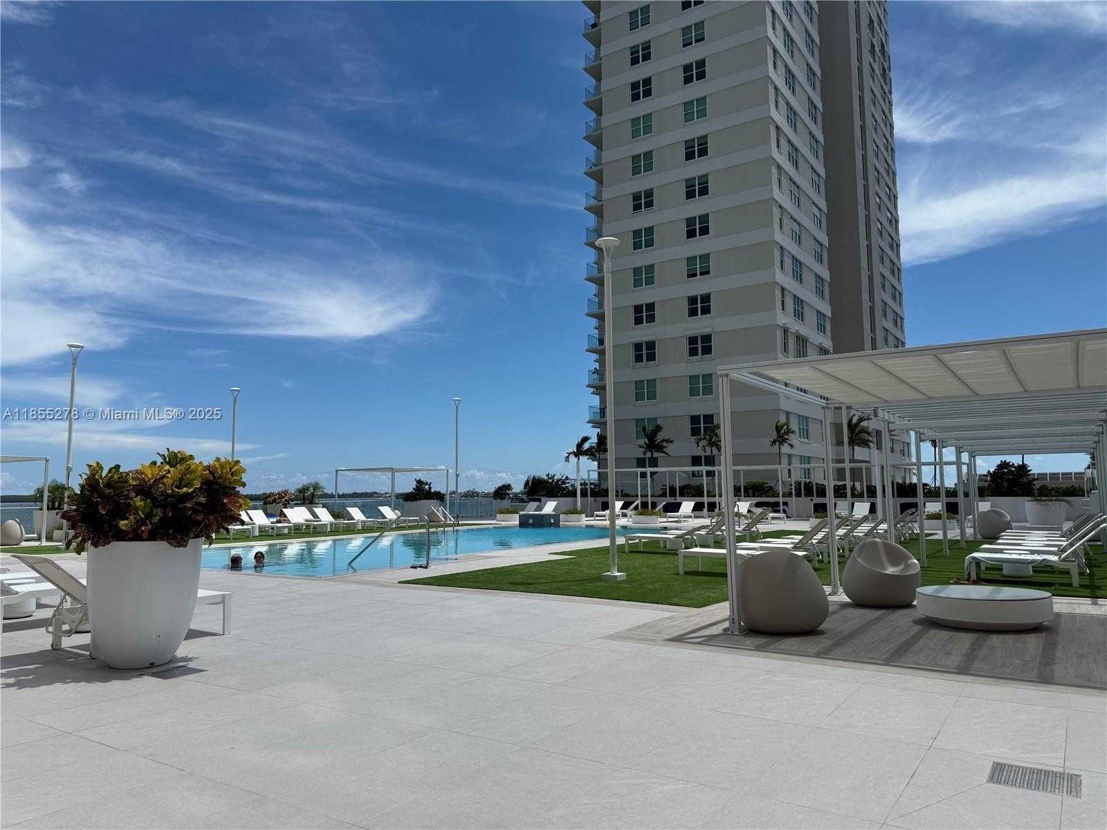 Small Image of 770 CLAUGHTON ISLAND DR #1703, Miami Number 43