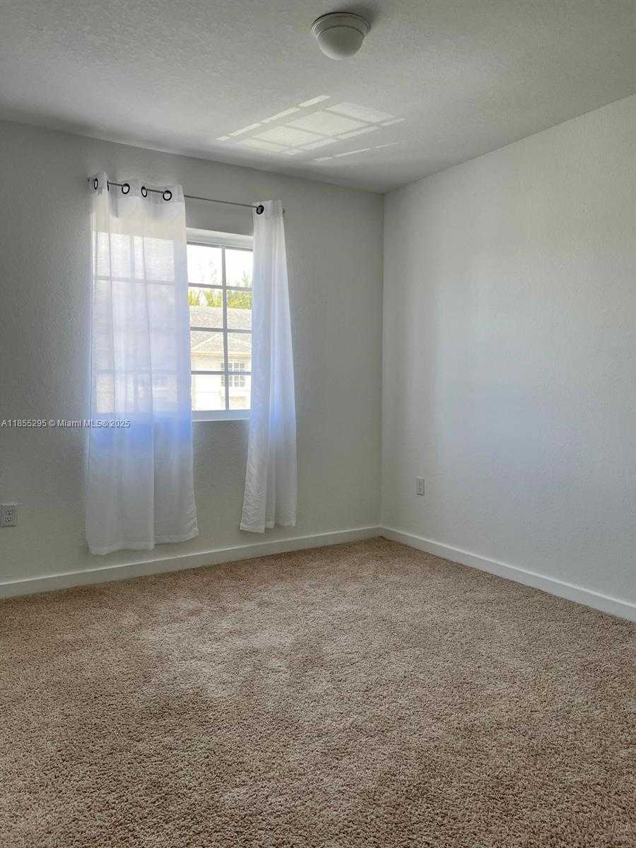 Small Image of 20881 NORTH WEST 9TH PATH, Miami Gardens Number 12