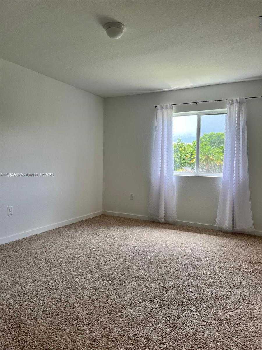 Small Image of 20881 NORTH WEST 9TH PATH, Miami Gardens Number 15