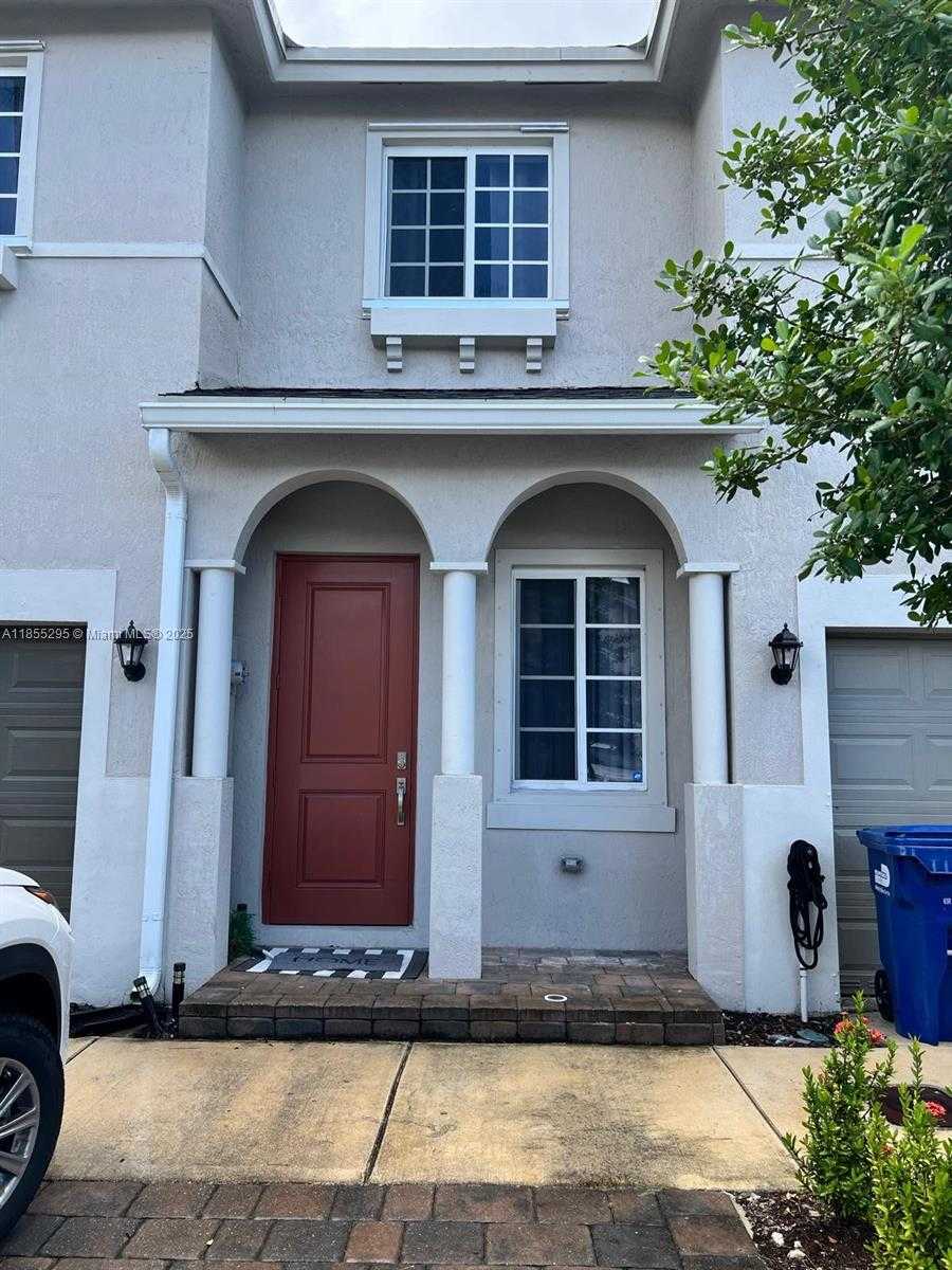 Small Image of 20881 NORTH WEST 9TH PATH, Miami Gardens Number 2