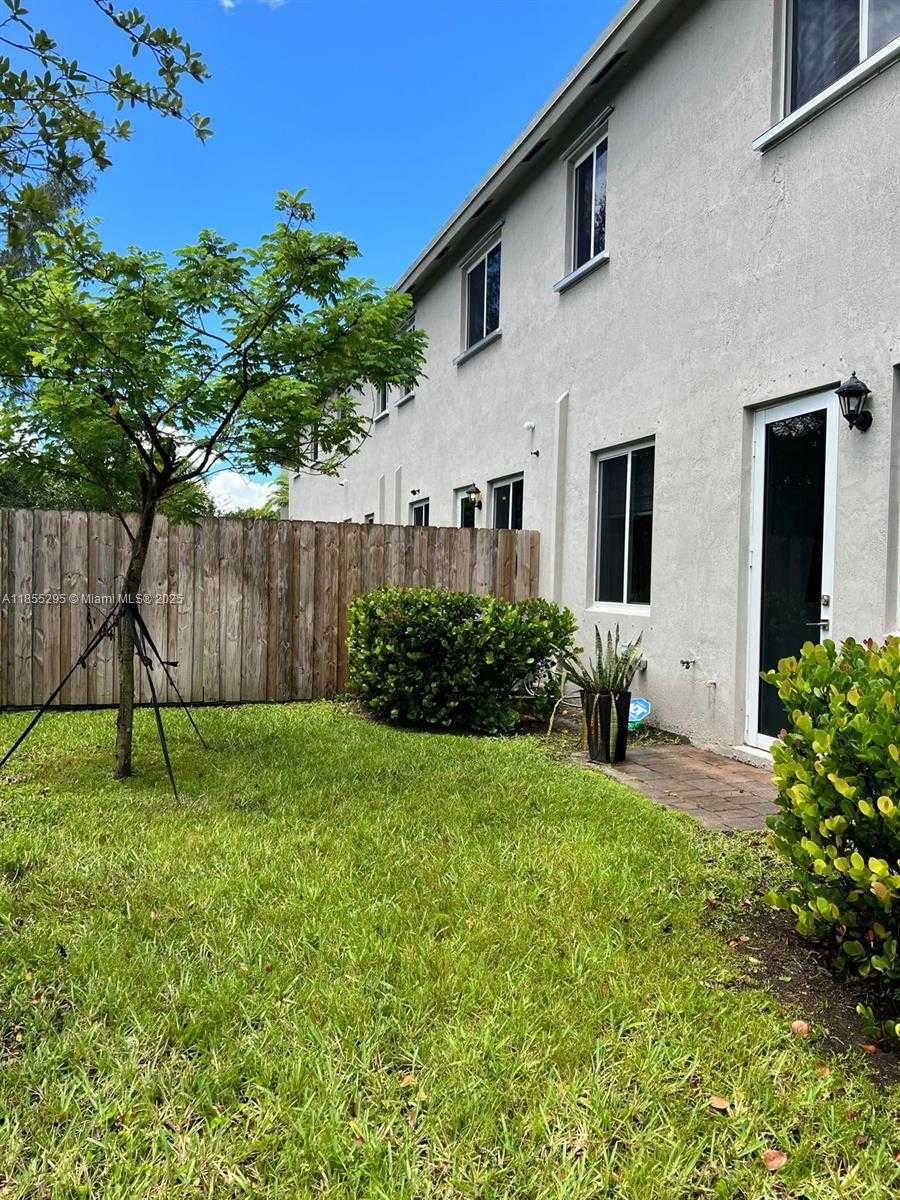Small Image of 20881 NORTH WEST 9TH PATH, Miami Gardens Number 24