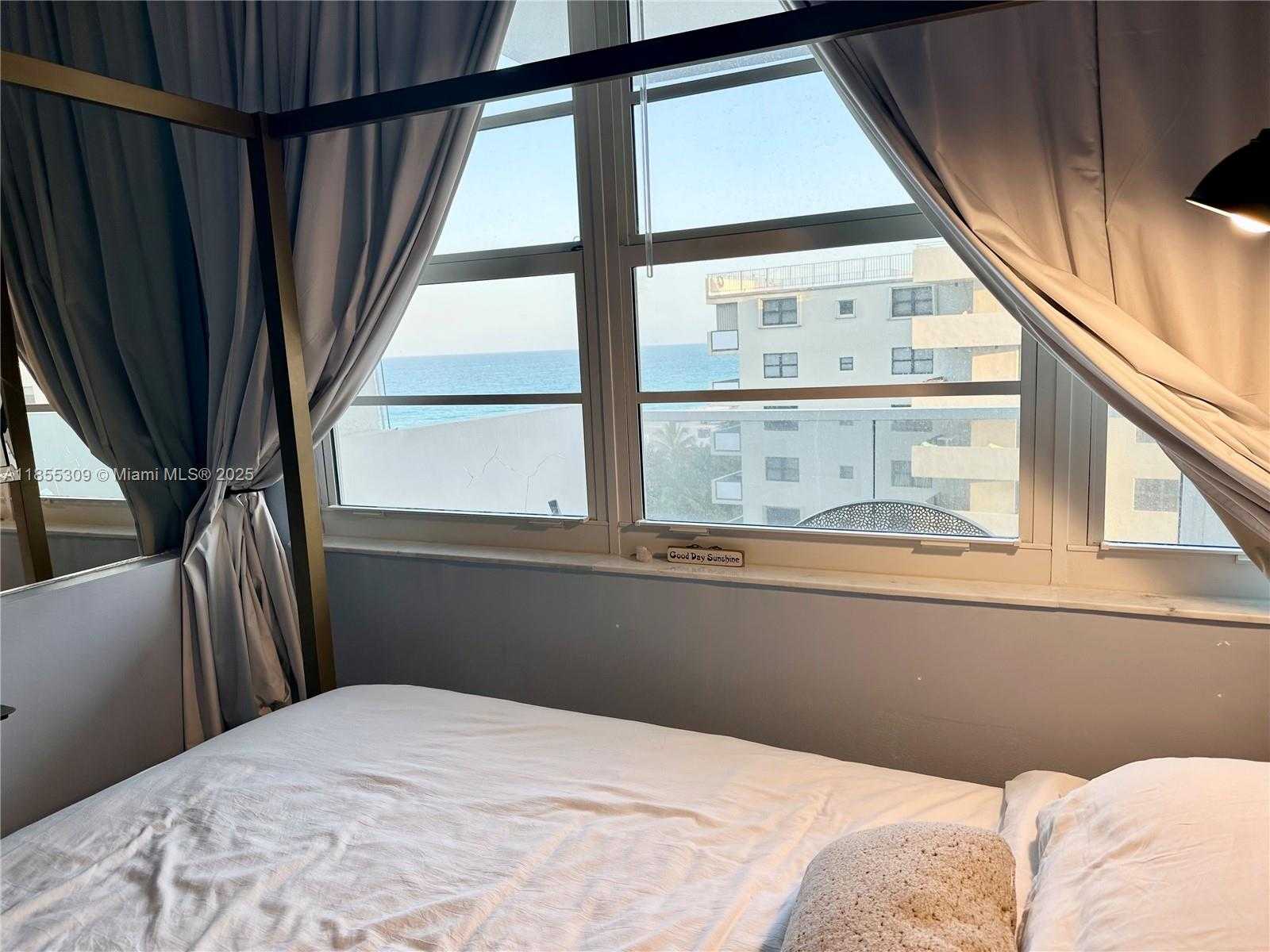 Small Image of 100 LINCOLN RD #936, Miami Beach Number 3