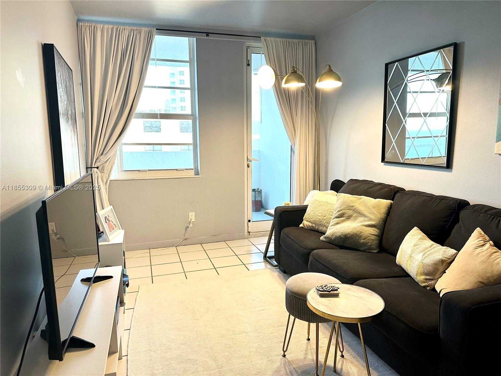 Small Image of 100 LINCOLN RD #936, Miami Beach Number 4