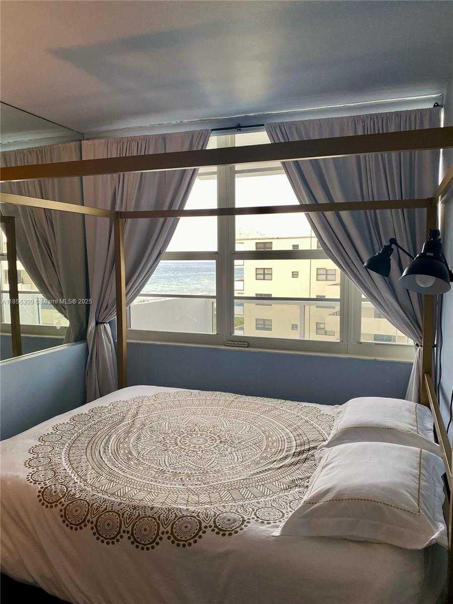 Small Image of 100 LINCOLN RD #936, Miami Beach Number 5