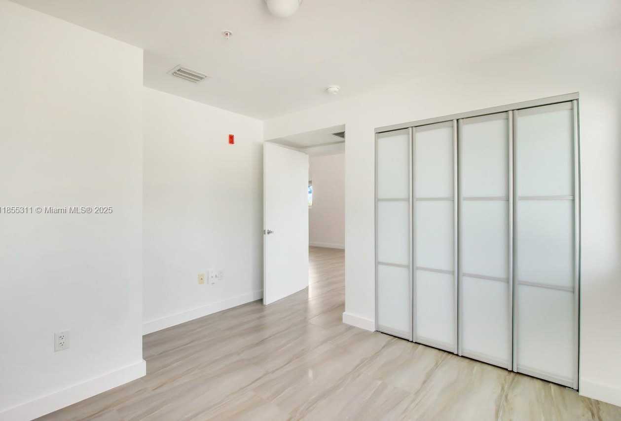 Small Image of 401 JEFFERSON AVE #6, Miami Beach Number 10