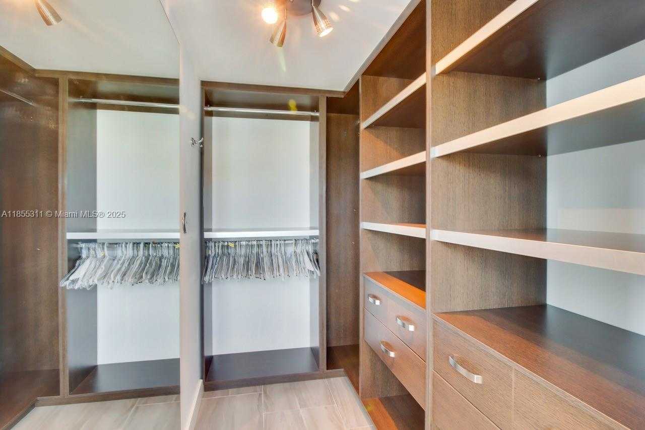 Small Image of 401 JEFFERSON AVE #6, Miami Beach Number 13