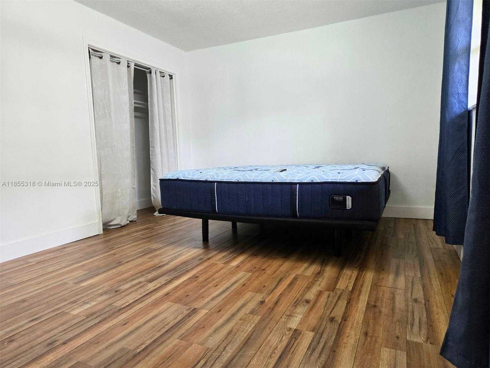 Small Image of 4101 SOUTH WEST 54TH CT #1, Dania Beach Number 13