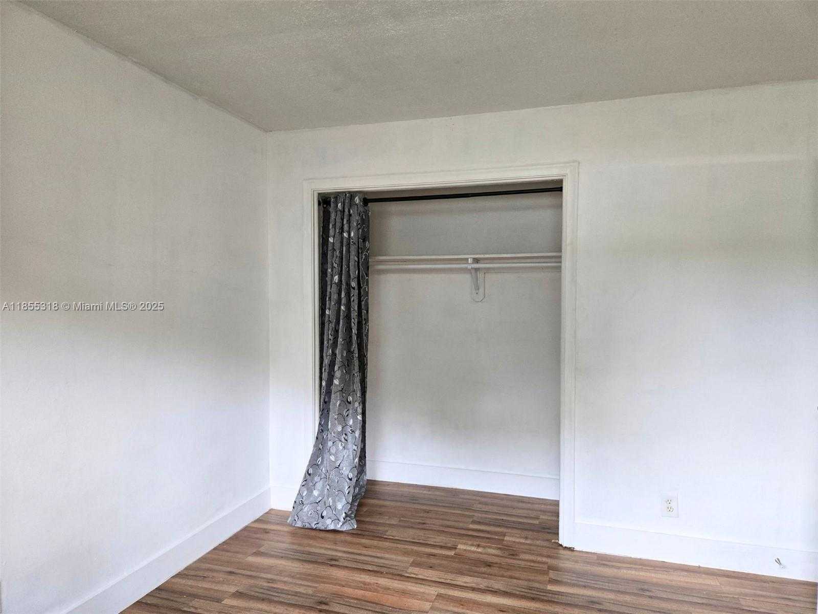 Small Image of 4101 SOUTH WEST 54TH CT #1, Dania Beach Number 21