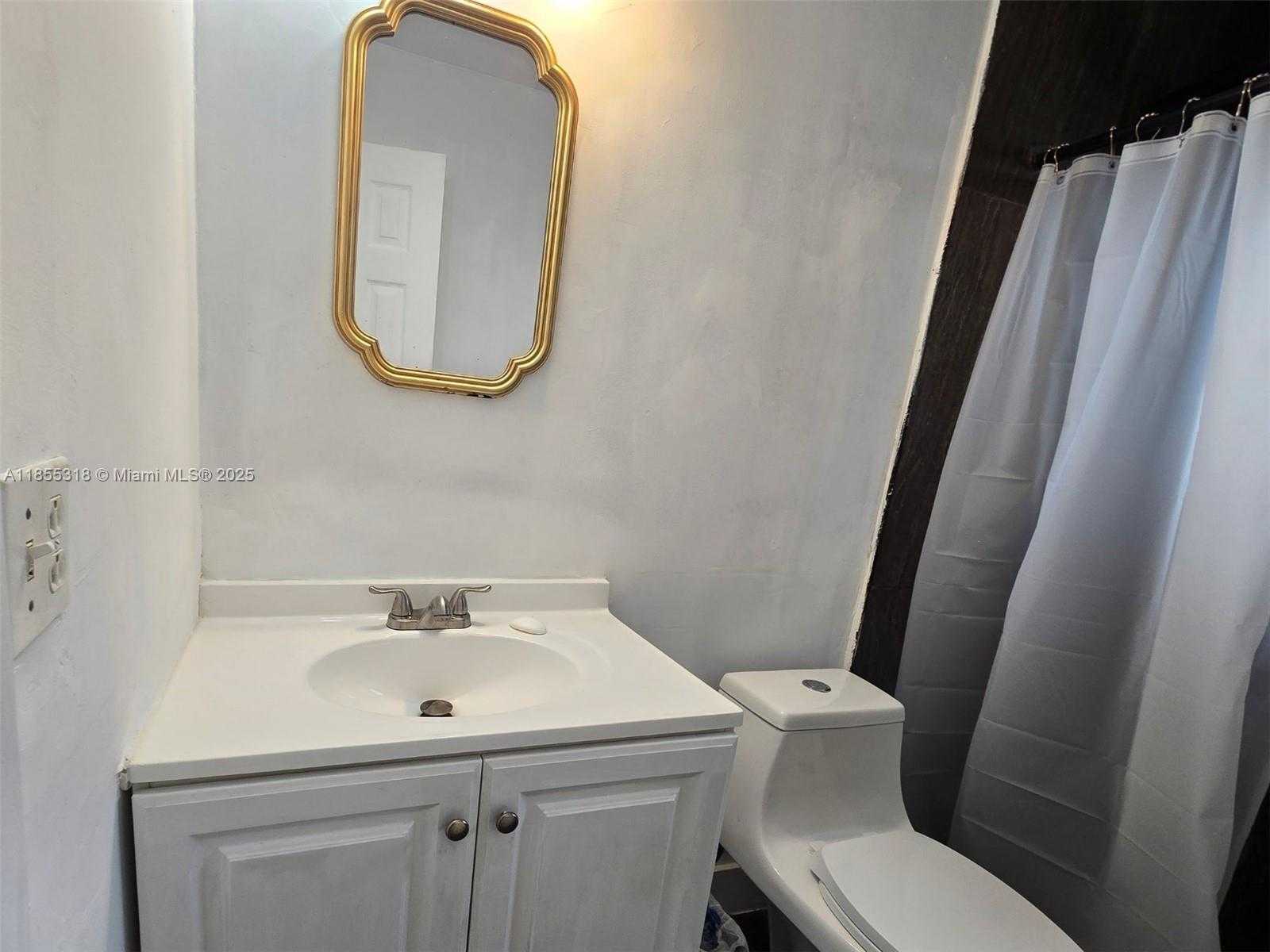 Small Image of 4101 SOUTH WEST 54TH CT #1, Dania Beach Number 27