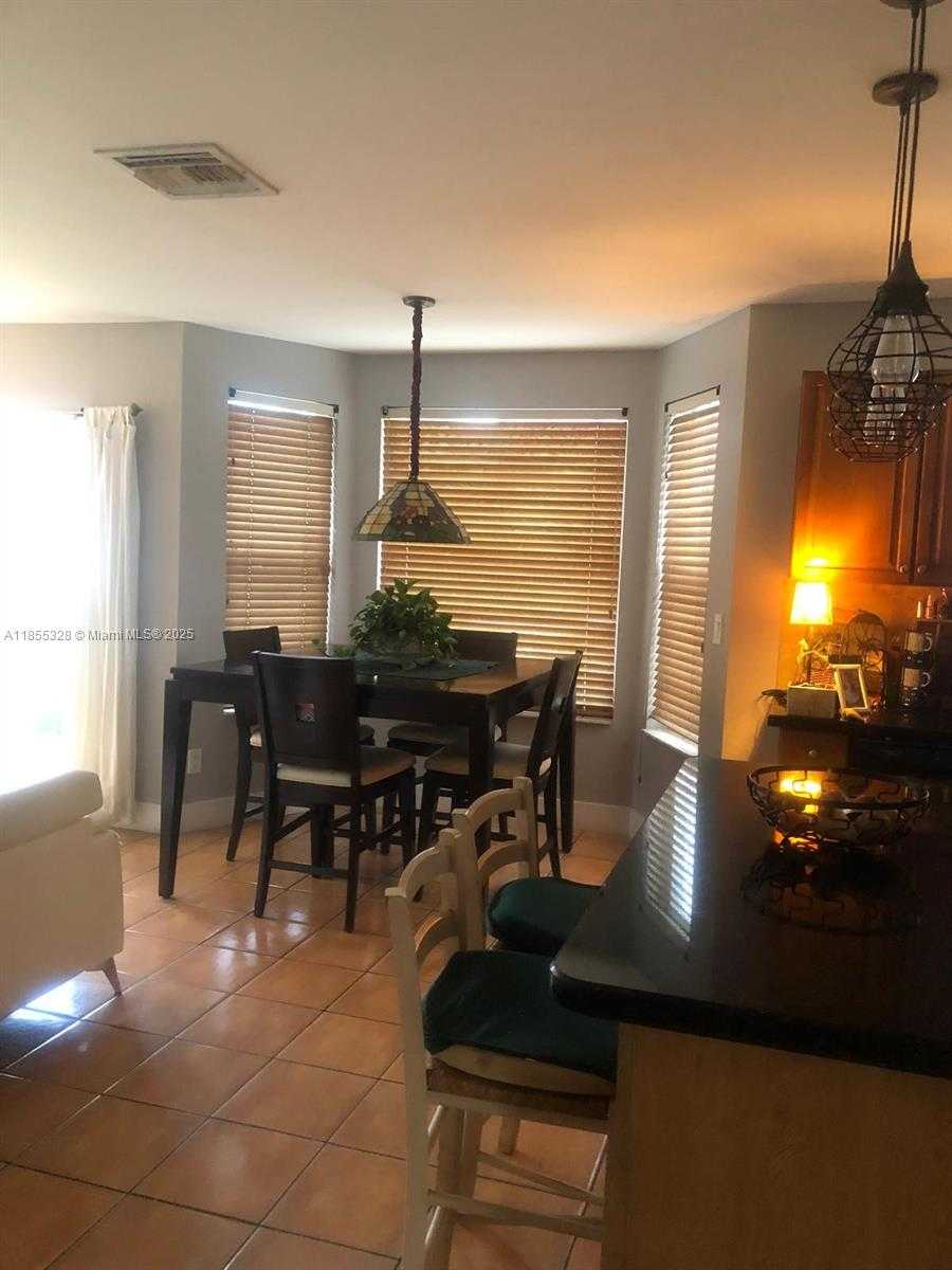 Small Image of 343 SOUTH WEST 183RD TER #343, Pembroke Pines Number 20