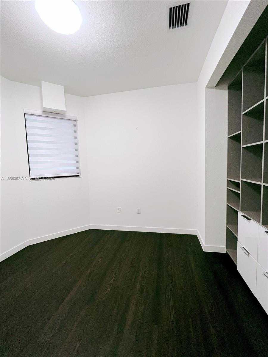 Small Image of 15650 SOUTH WEST 136TH ST #218, Miami Number 10