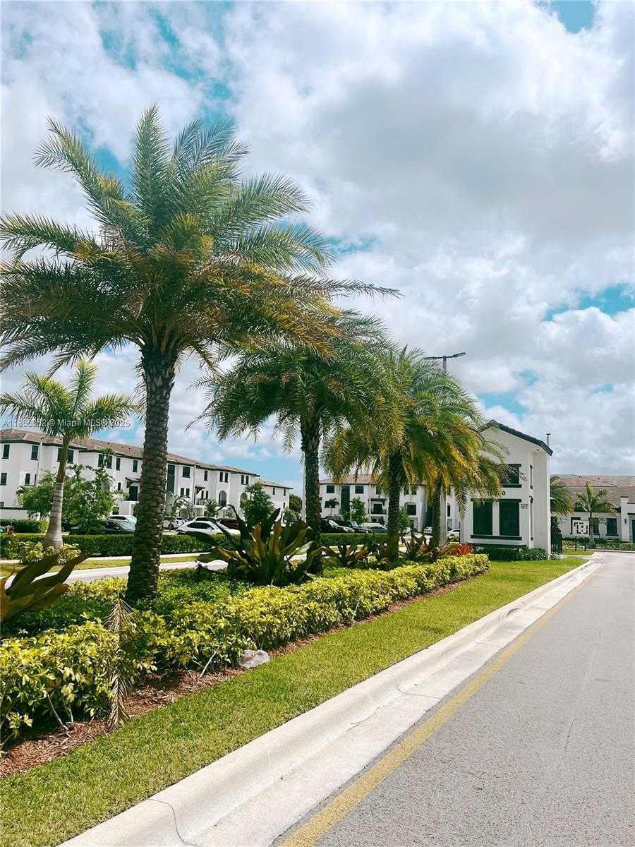 Small Image of 15650 SOUTH WEST 136TH ST #218, Miami Number 21