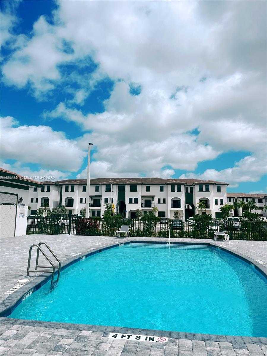 Small Image of 15650 SOUTH WEST 136TH ST #218, Miami Number 25