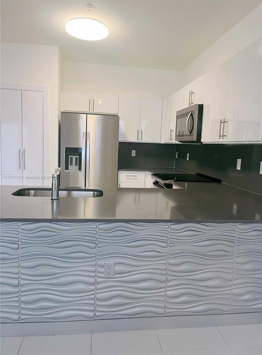Small Image of 15650 SOUTH WEST 136TH ST #218, Miami Number 4