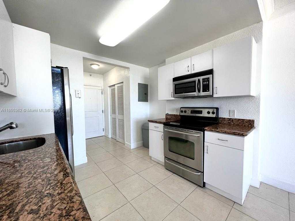 Small Image of 401 69TH ST #1403, Miami Beach Number 5