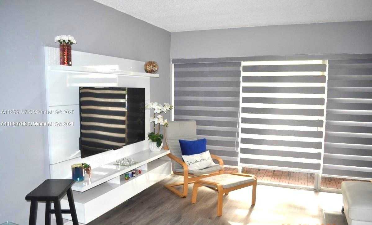 Small Image of 9367 FONTAINEBLEAU BLVD #G225, Miami Number 11