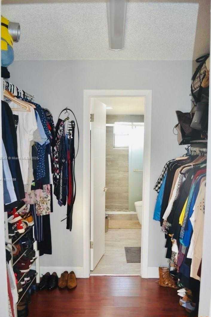 Small Image of 9367 FONTAINEBLEAU BLVD #G225, Miami Number 14